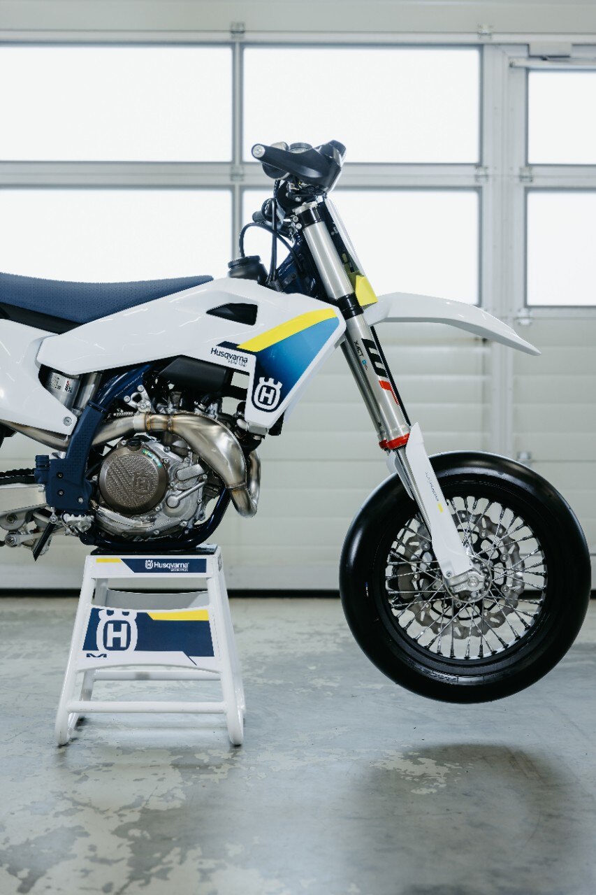 Husqvarna presenta la FS 450 2025